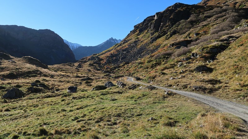 Mont Avril, randonnée d'été avec approche en VTT, au fond du val de
